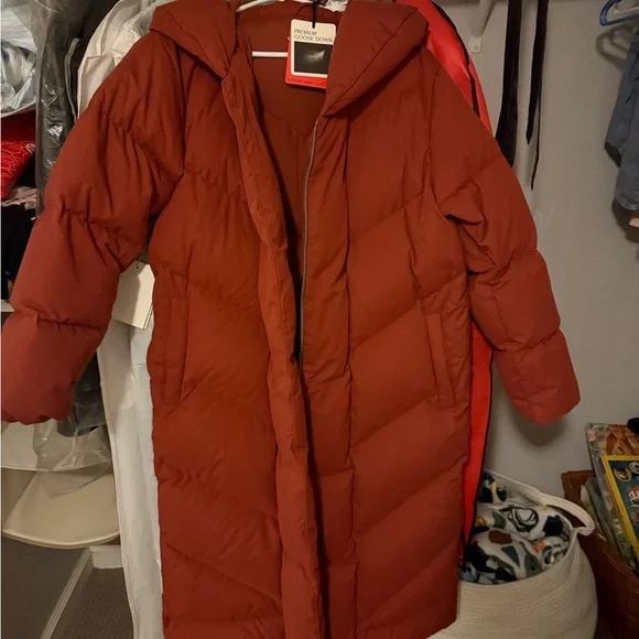 NWT Aritzia Wilfred long puffer coat M - Picture 3 of 12